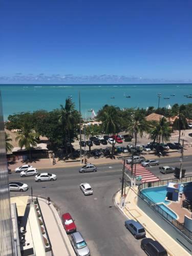Na Beira Mar De Pajucara- Edif Neo- Apartamento Quarto E Sala- Tem Varanda - Vista Lateral Do Mar- Rua Julio Plech Filho 60 Esquina Com Avenida Doutor Antonio Gouveia - Consumo Eletrico E Pago No Ckeck-Out 1Kwh E 1,35 Reias Maceio  Bagian luar foto