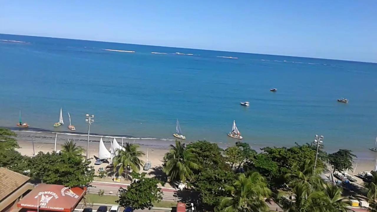 Na Beira Mar De Pajucara- Edif Neo- Apartamento Quarto E Sala- Tem Varanda - Vista Lateral Do Mar- Rua Julio Plech Filho 60 Esquina Com Avenida Doutor Antonio Gouveia - Consumo Eletrico E Pago No Ckeck-Out 1Kwh E 1,35 Reias Maceio  Bagian luar foto