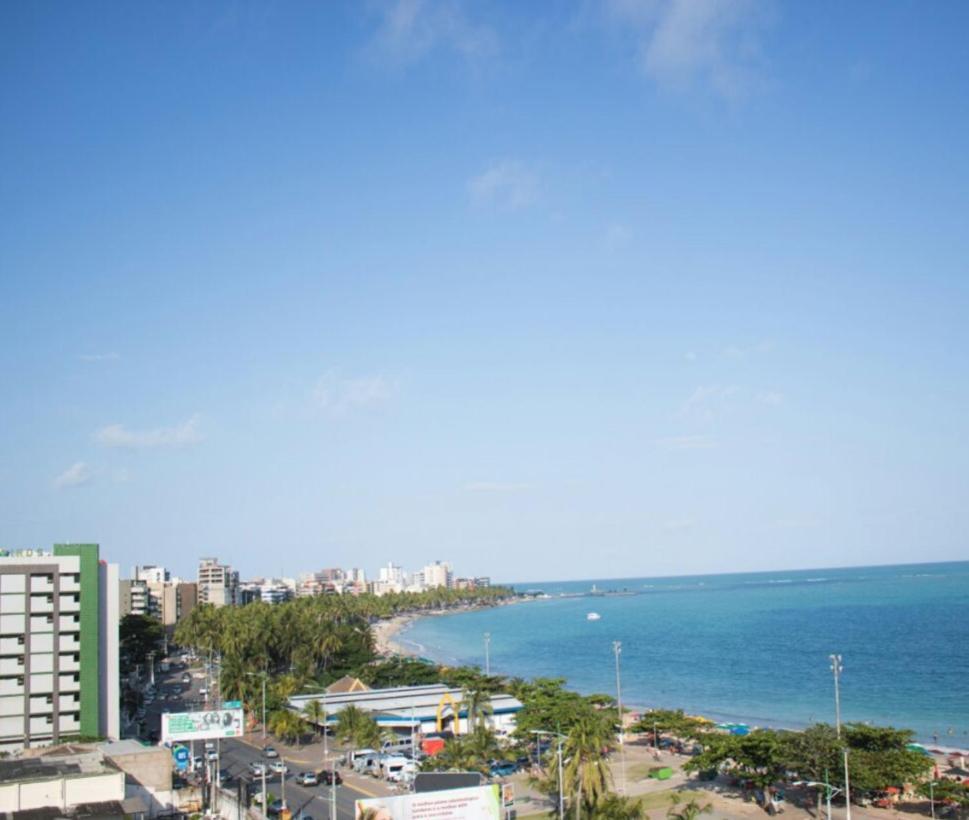 Na Beira Mar De Pajucara- Edif Neo- Apartamento Quarto E Sala- Tem Varanda - Vista Lateral Do Mar- Rua Julio Plech Filho 60 Esquina Com Avenida Doutor Antonio Gouveia - Consumo Eletrico E Pago No Ckeck-Out 1Kwh E 1,35 Reias Maceio  Bagian luar foto