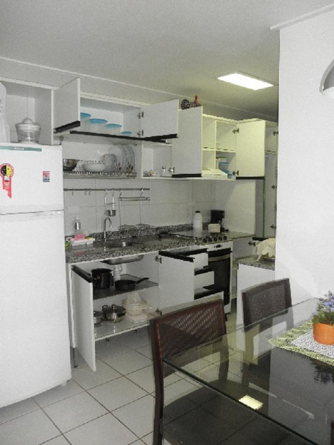 Na Beira Mar De Pajucara- Edif Neo- Apartamento Quarto E Sala- Tem Varanda - Vista Lateral Do Mar- Rua Julio Plech Filho 60 Esquina Com Avenida Doutor Antonio Gouveia - Consumo Eletrico E Pago No Ckeck-Out 1Kwh E 1,35 Reias Maceio  Bagian luar foto