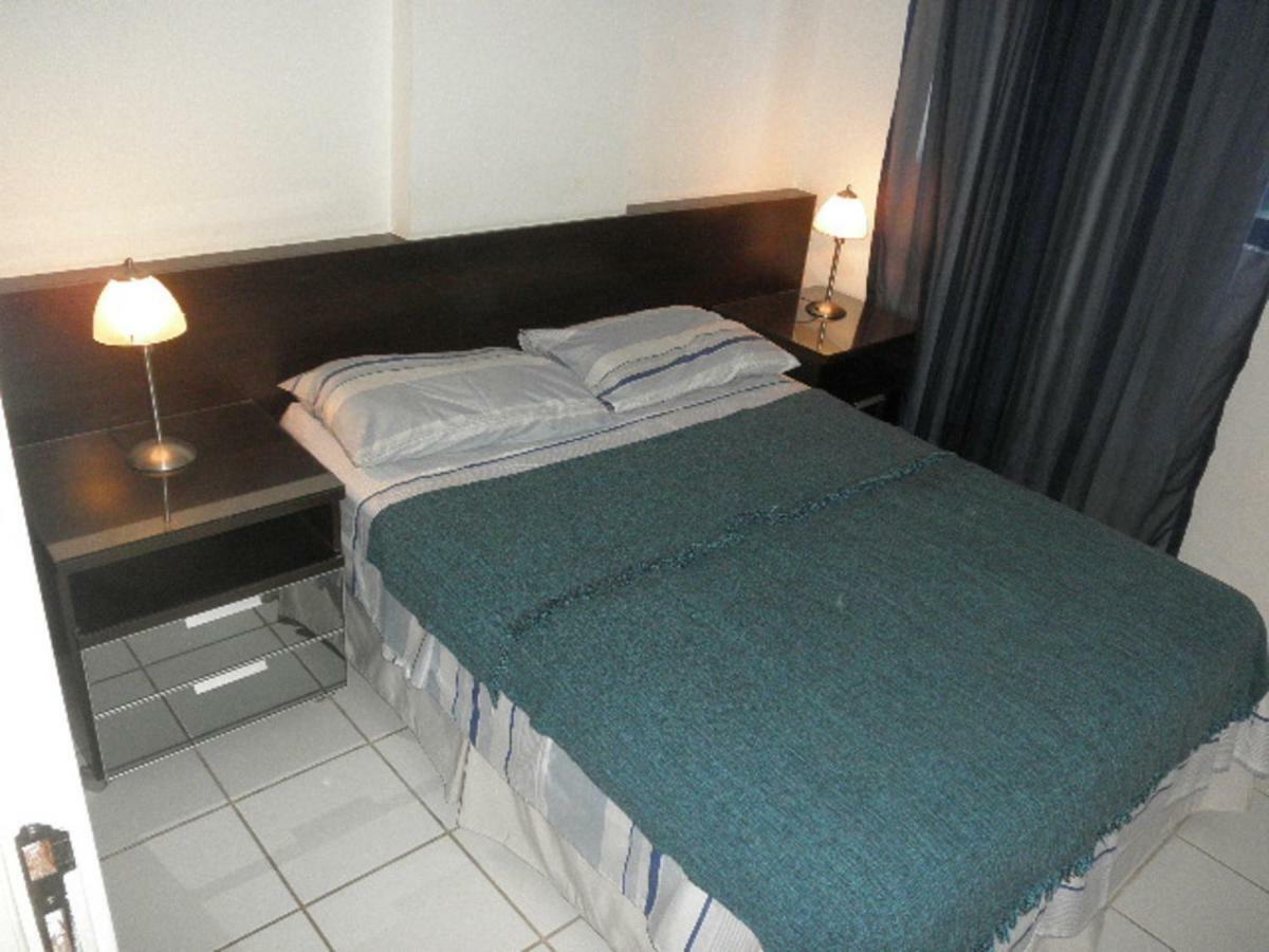 Na Beira Mar De Pajucara- Edif Neo- Apartamento Quarto E Sala- Tem Varanda - Vista Lateral Do Mar- Rua Julio Plech Filho 60 Esquina Com Avenida Doutor Antonio Gouveia - Consumo Eletrico E Pago No Ckeck-Out 1Kwh E 1,35 Reias Maceio  Bagian luar foto