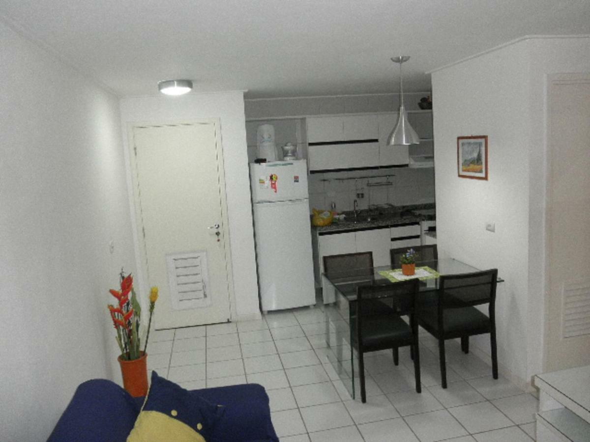 Na Beira Mar De Pajucara- Edif Neo- Apartamento Quarto E Sala- Tem Varanda - Vista Lateral Do Mar- Rua Julio Plech Filho 60 Esquina Com Avenida Doutor Antonio Gouveia - Consumo Eletrico E Pago No Ckeck-Out 1Kwh E 1,35 Reias Maceio  Bagian luar foto